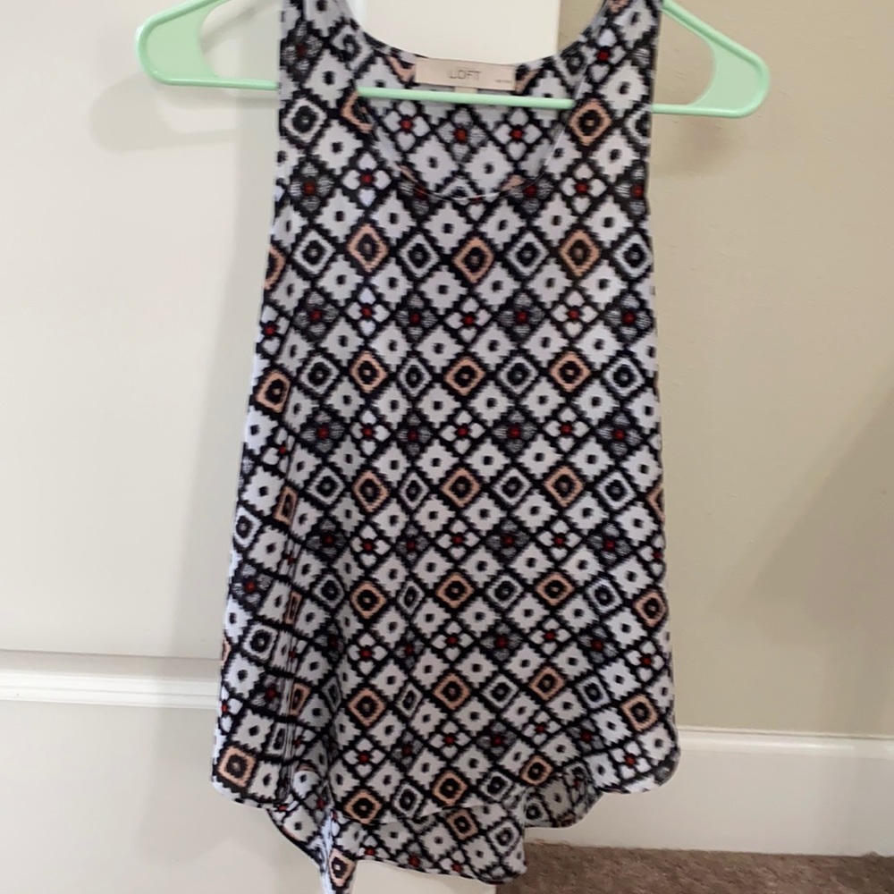 Loft geometric Print Top Size Small -Petite